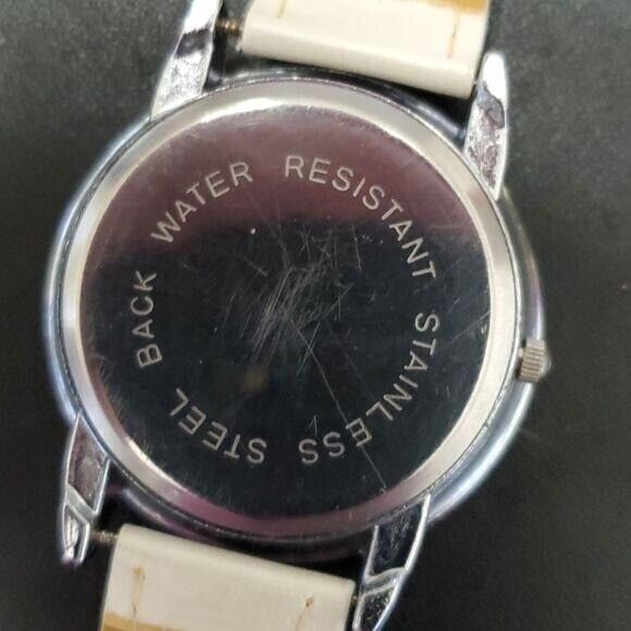 Cream and silver tone Hello Kitty watch - Picture 7 of 12